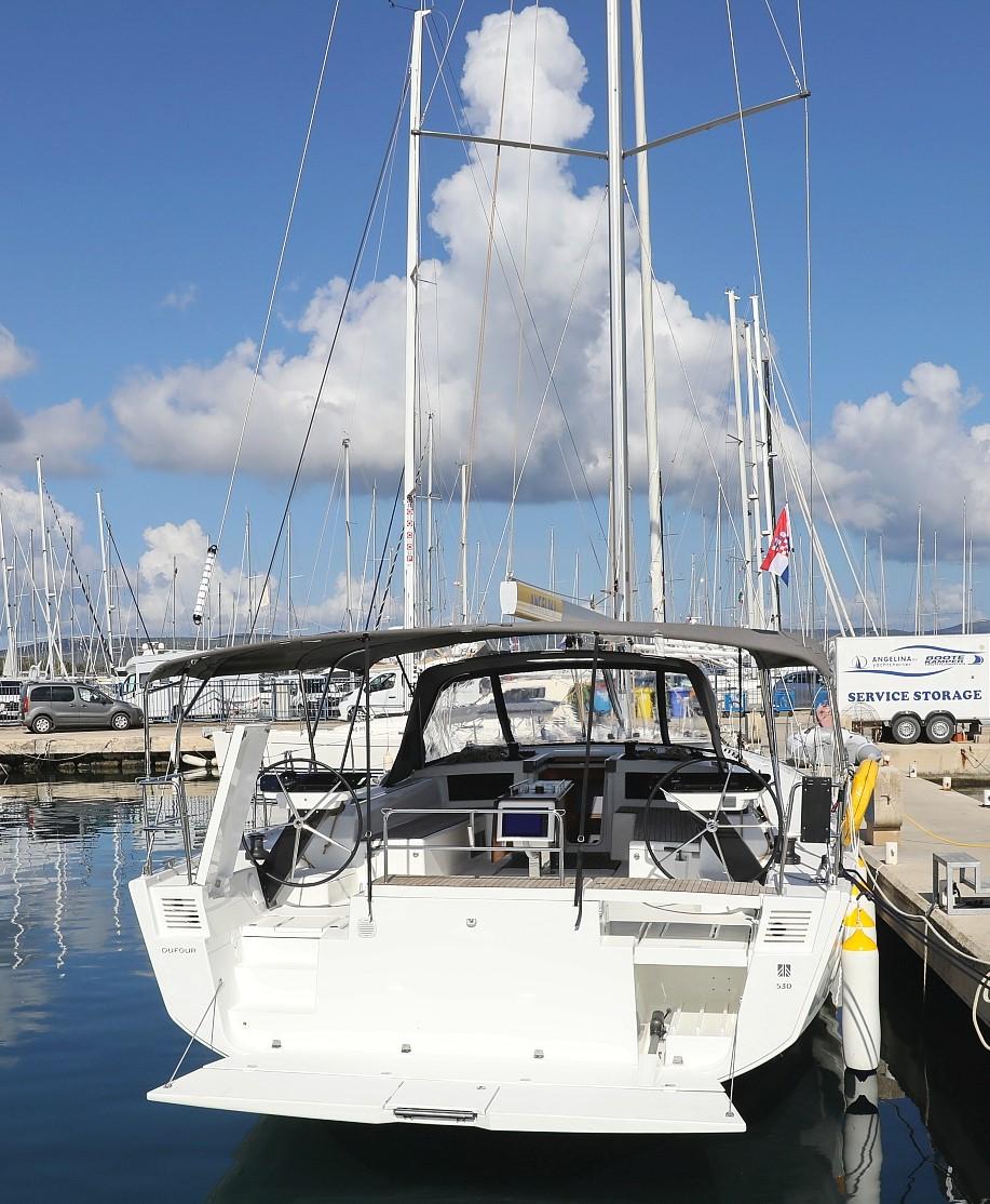 Dufour 530 - 6 cab., picture 3