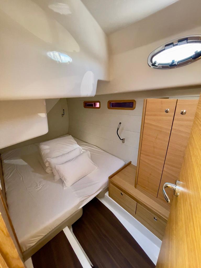 Adriana 44 FLY, picture 19