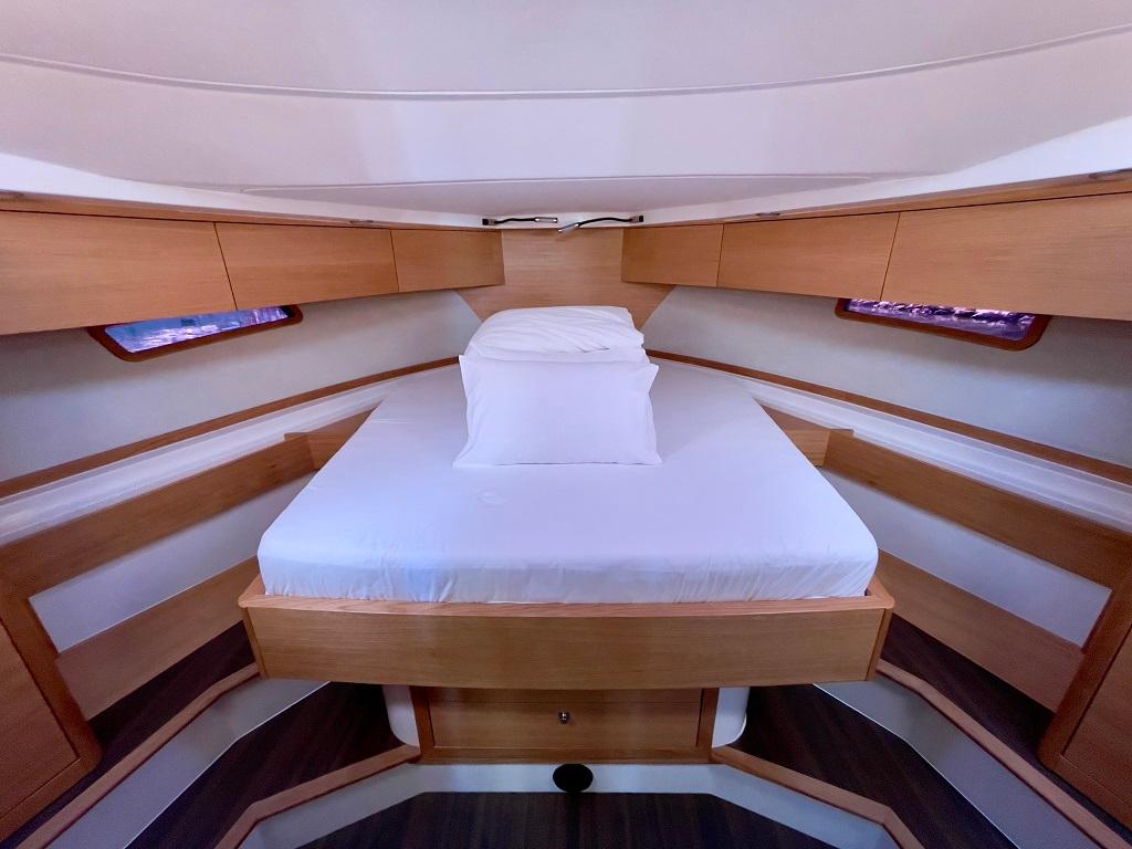 Adriana 44 FLY, picture 20