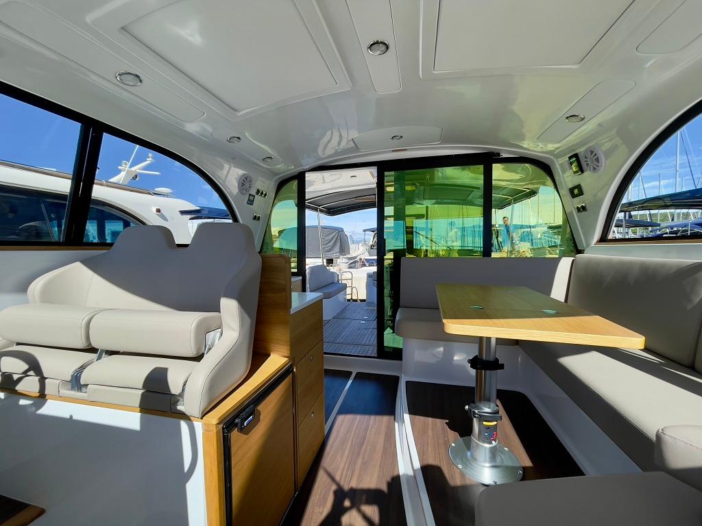 Adriana 44 FLY, picture 16