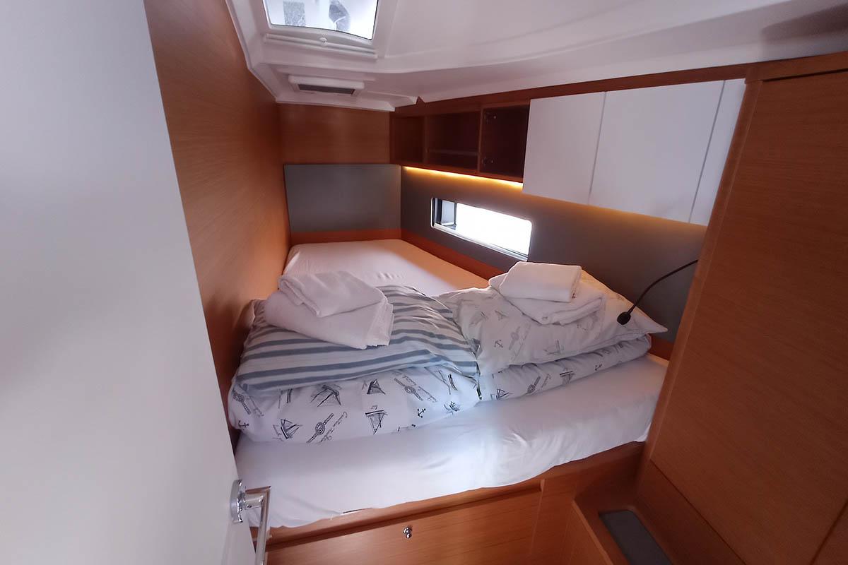 Dufour 41 - 4 cab., picture 9