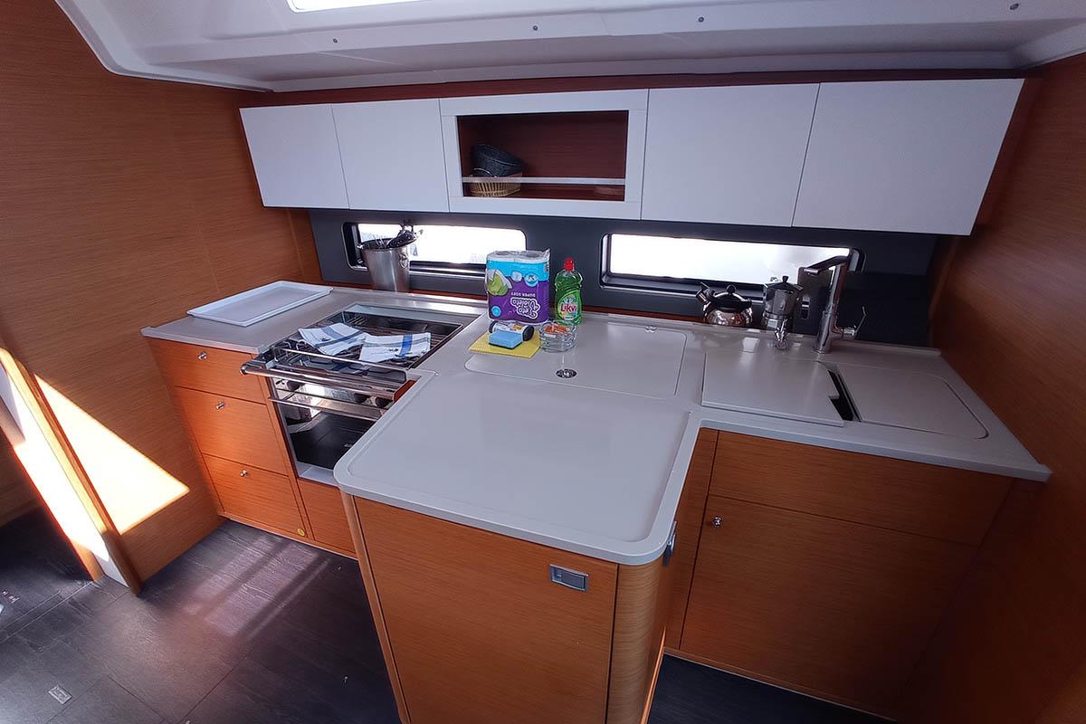 Dufour 41 - 4 cab., picture 8