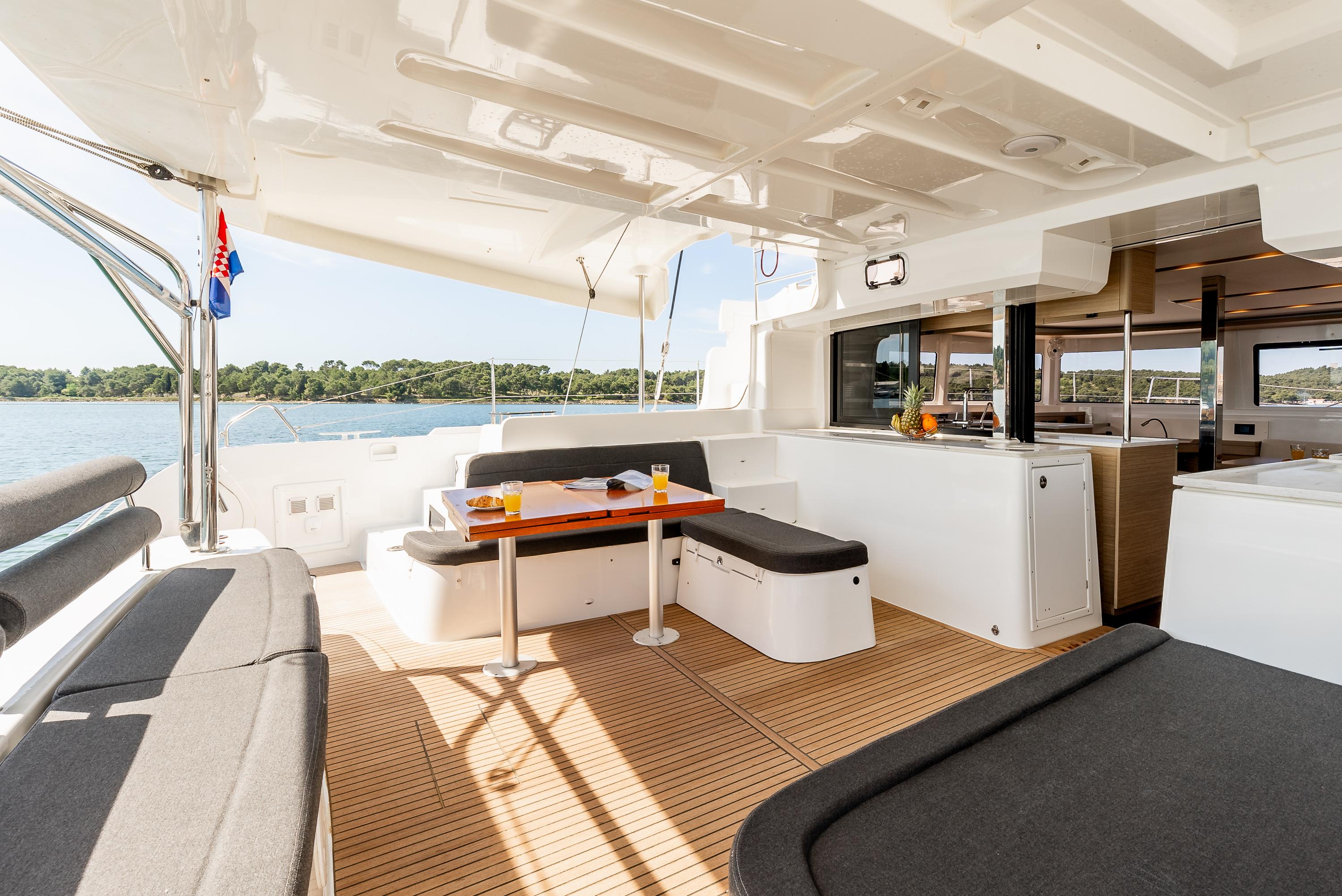 Lagoon 46 - 4 + 2 cab., picture 10