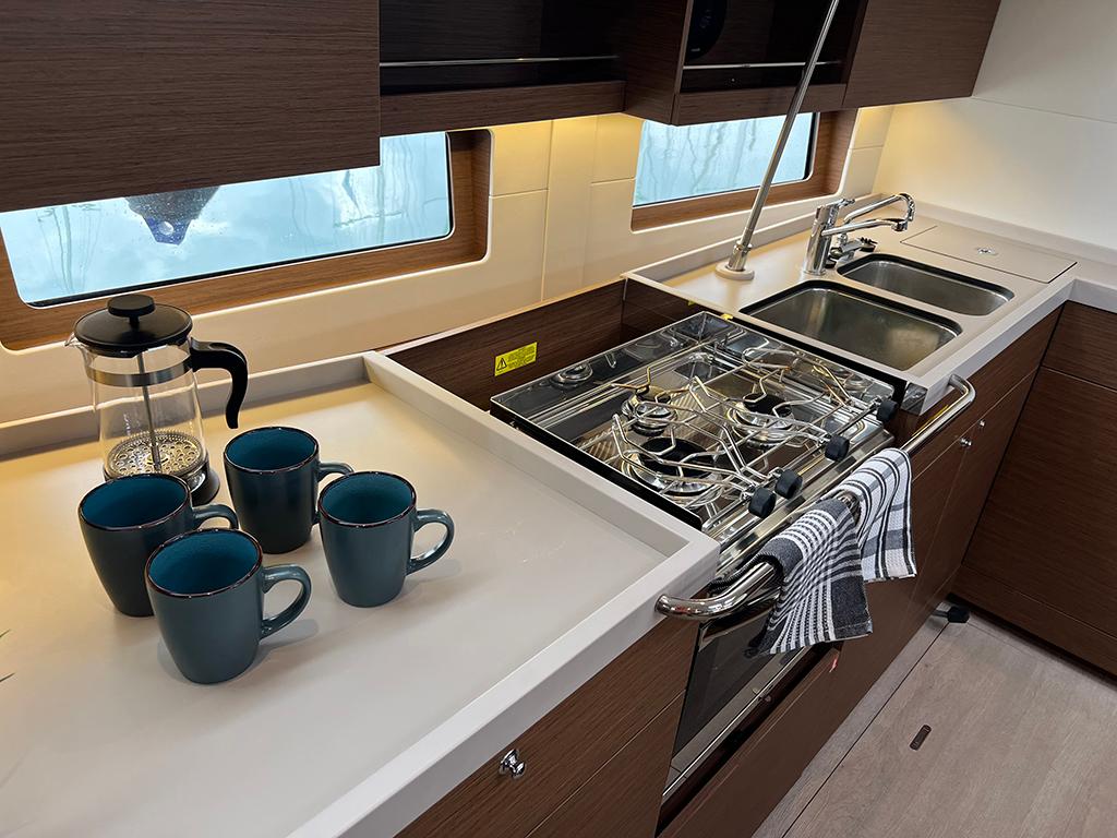 Oceanis 46.1, picture 7