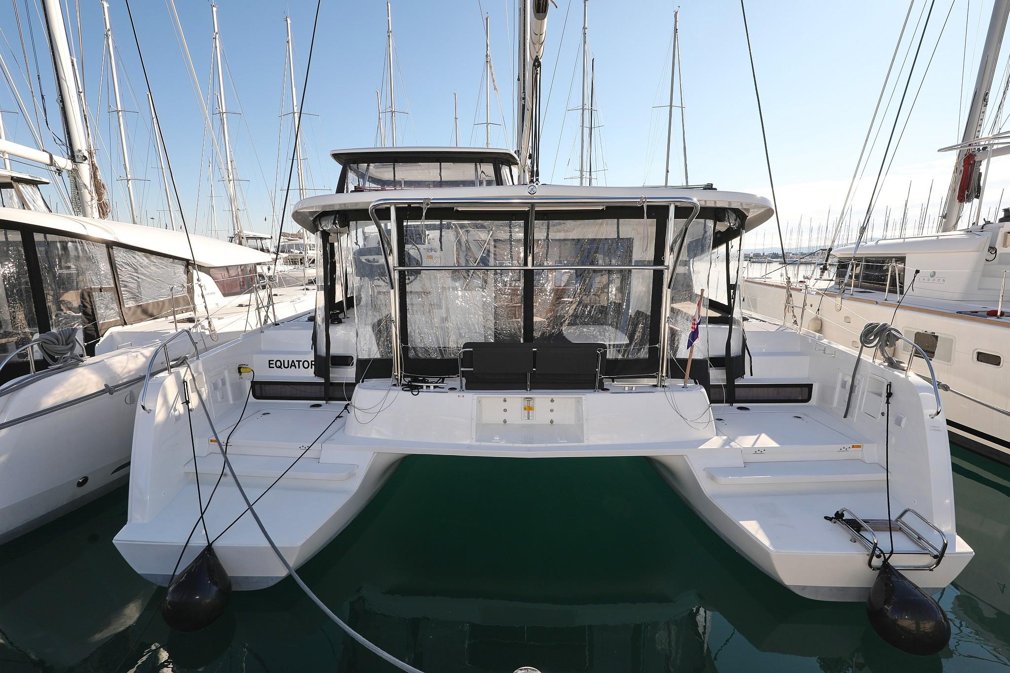 Lagoon 42 - 4 + 2 cab., picture 1