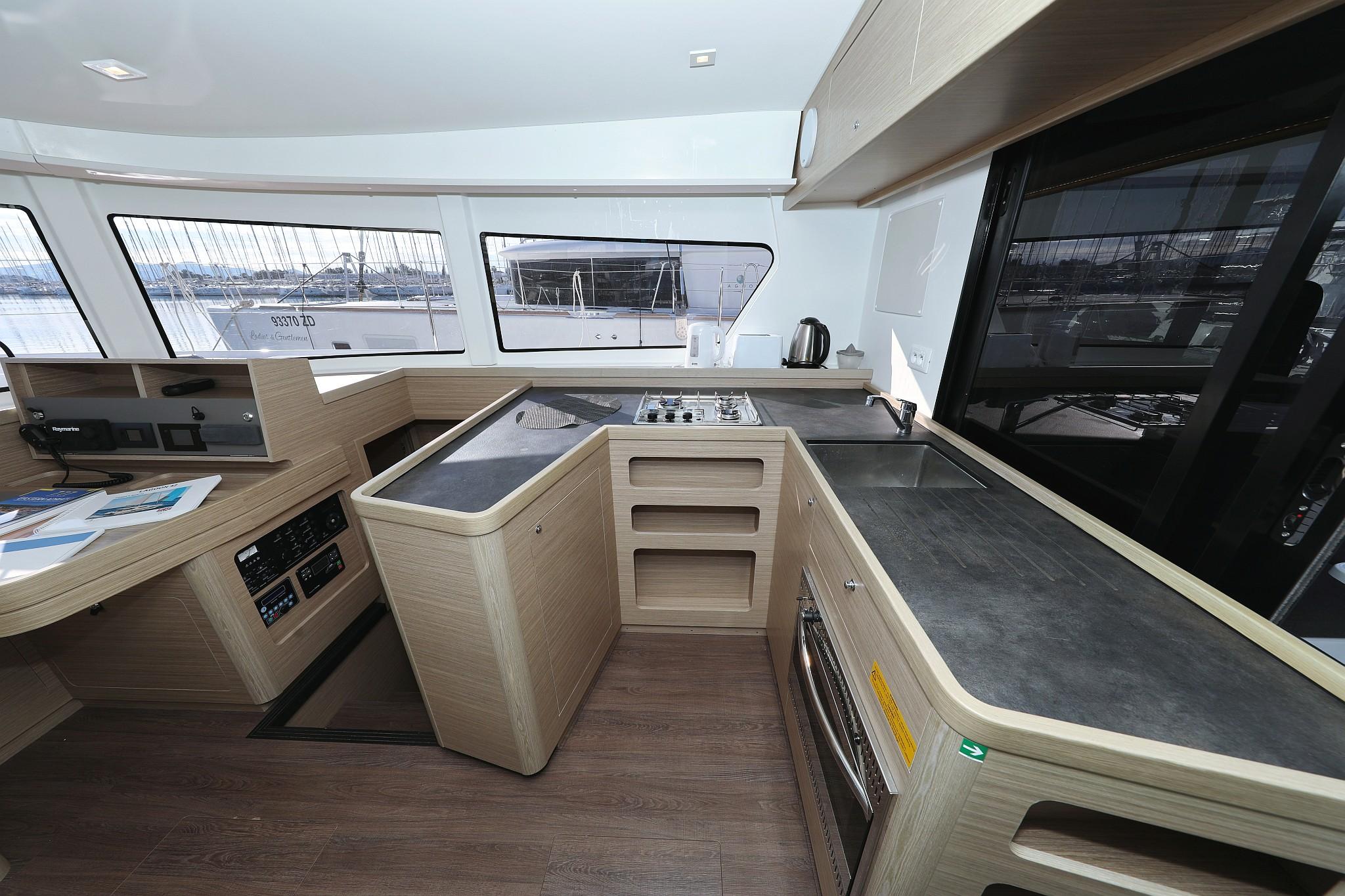 Lagoon 42 - 4 + 2 cab., picture 19