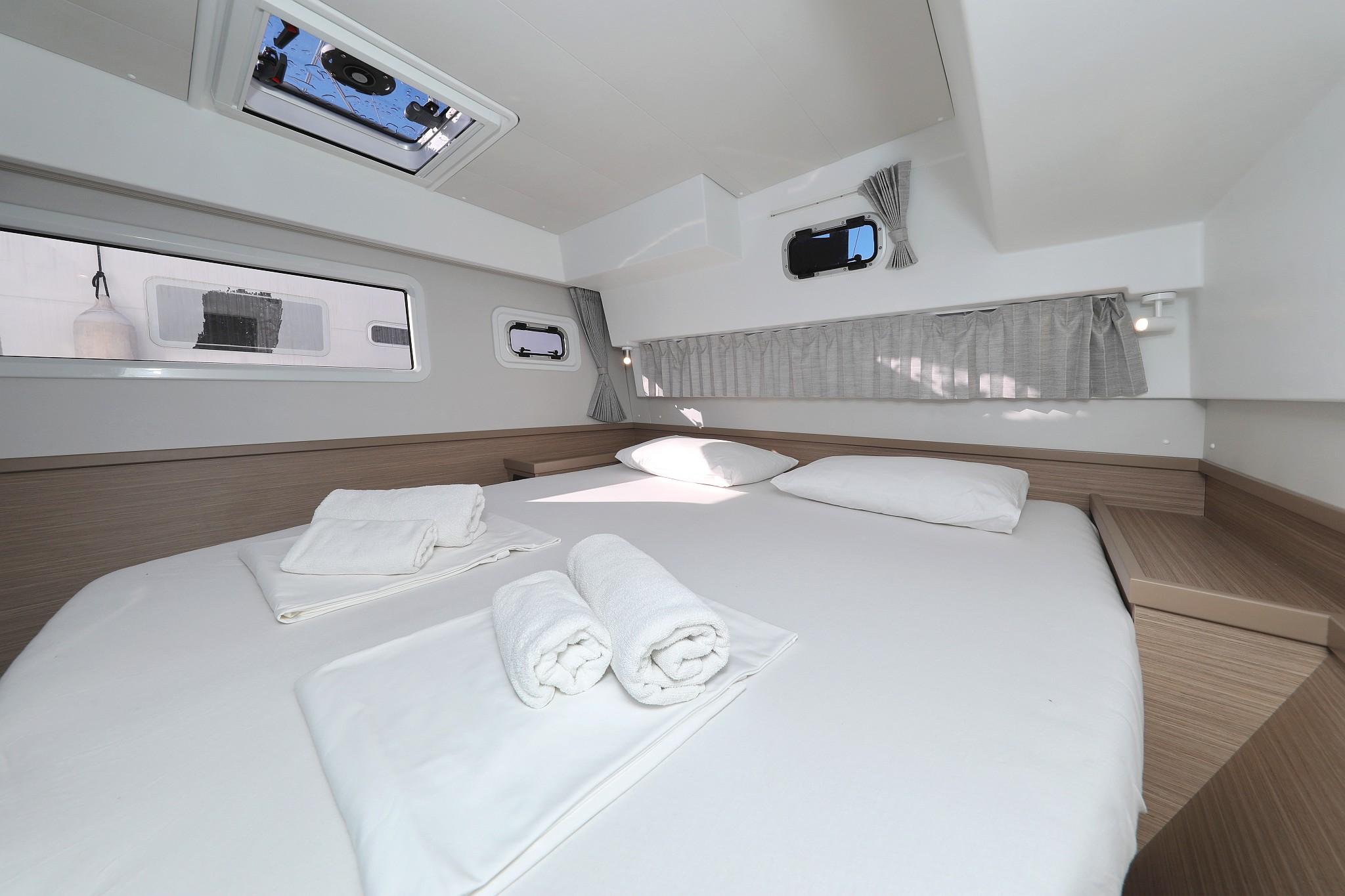 Lagoon 42 - 4 + 2 cab., picture 24