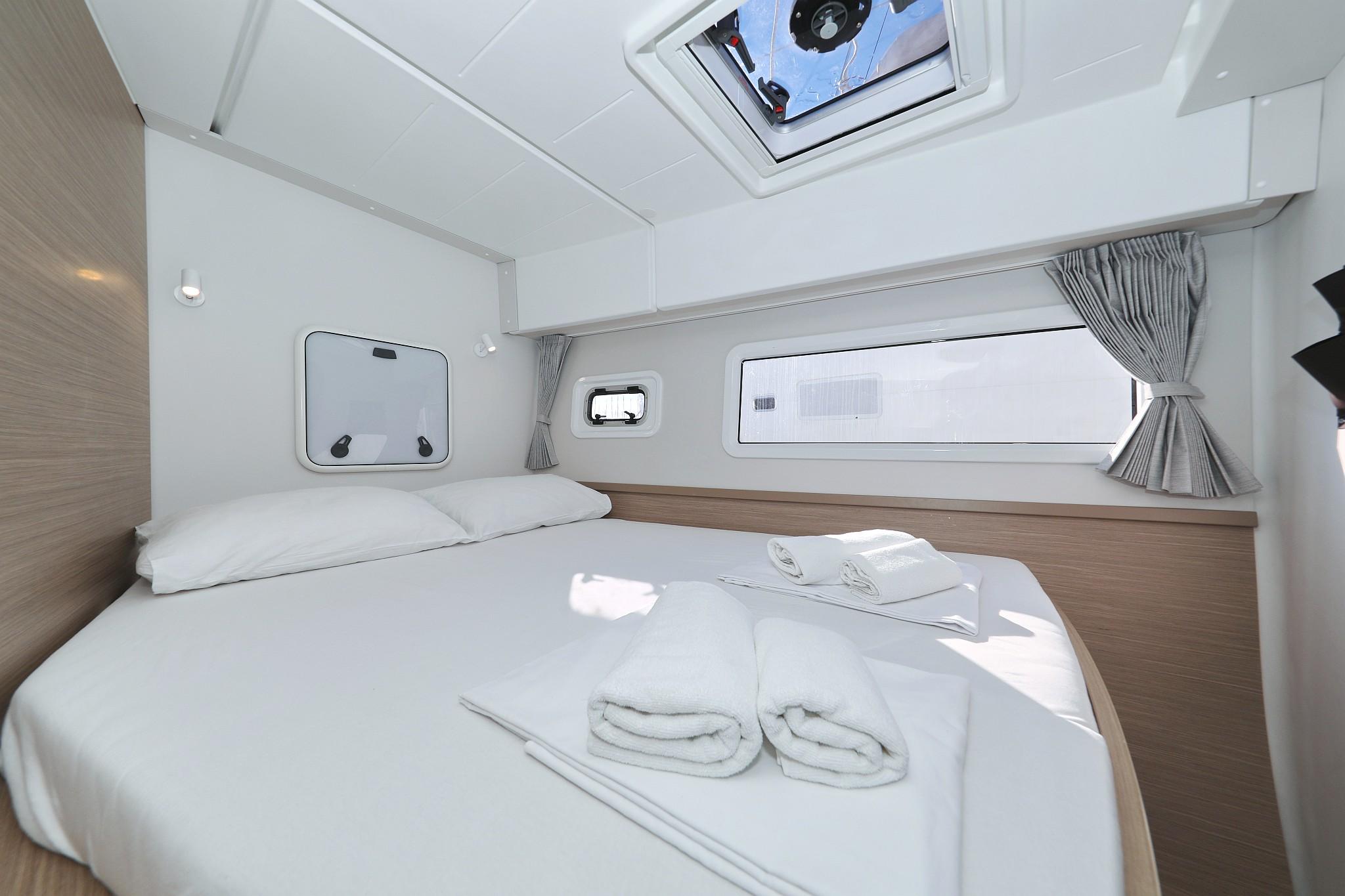 Lagoon 42 - 4 + 2 cab., picture 27