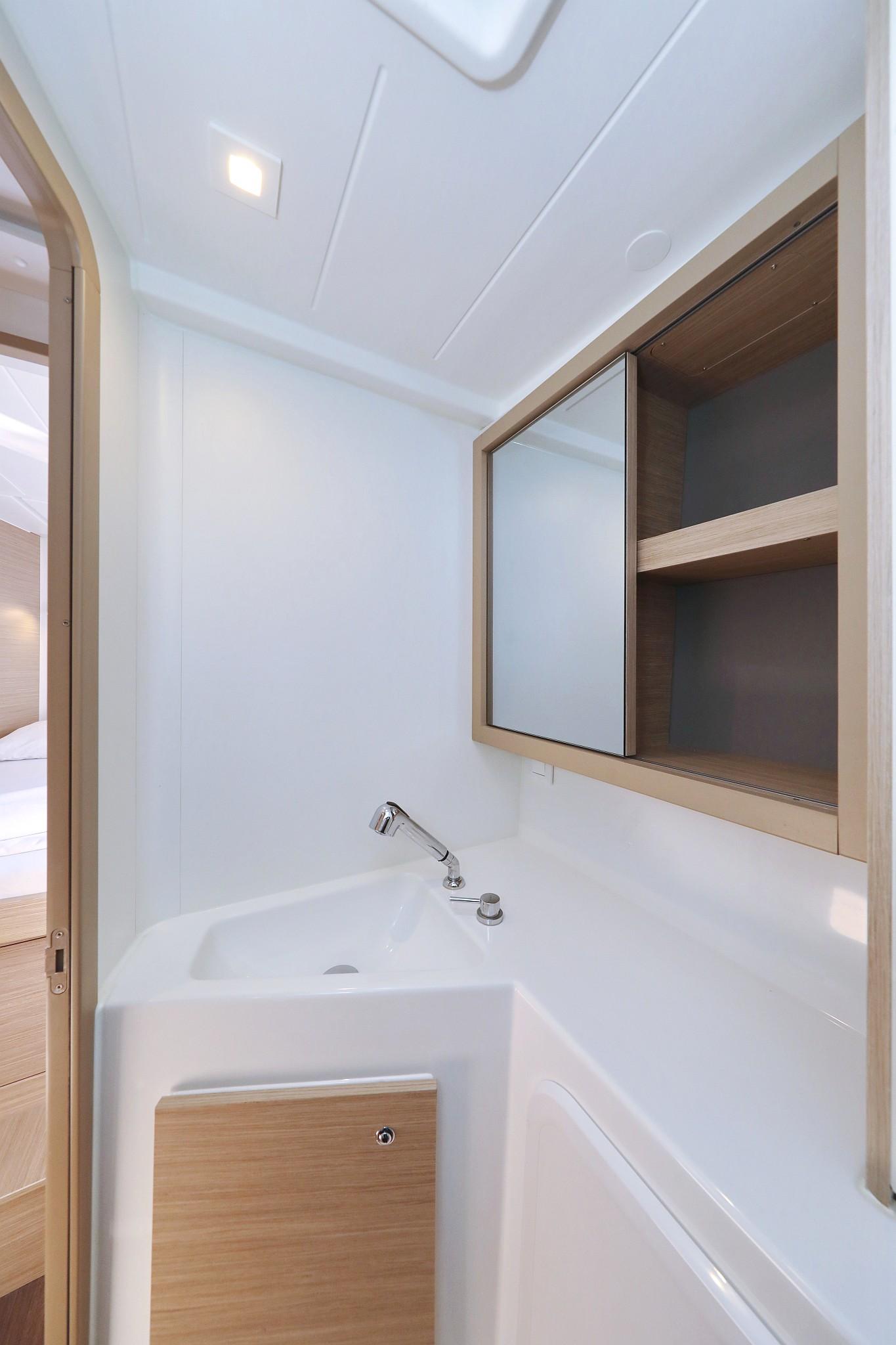 Lagoon 42 - 4 + 2 cab., picture 30