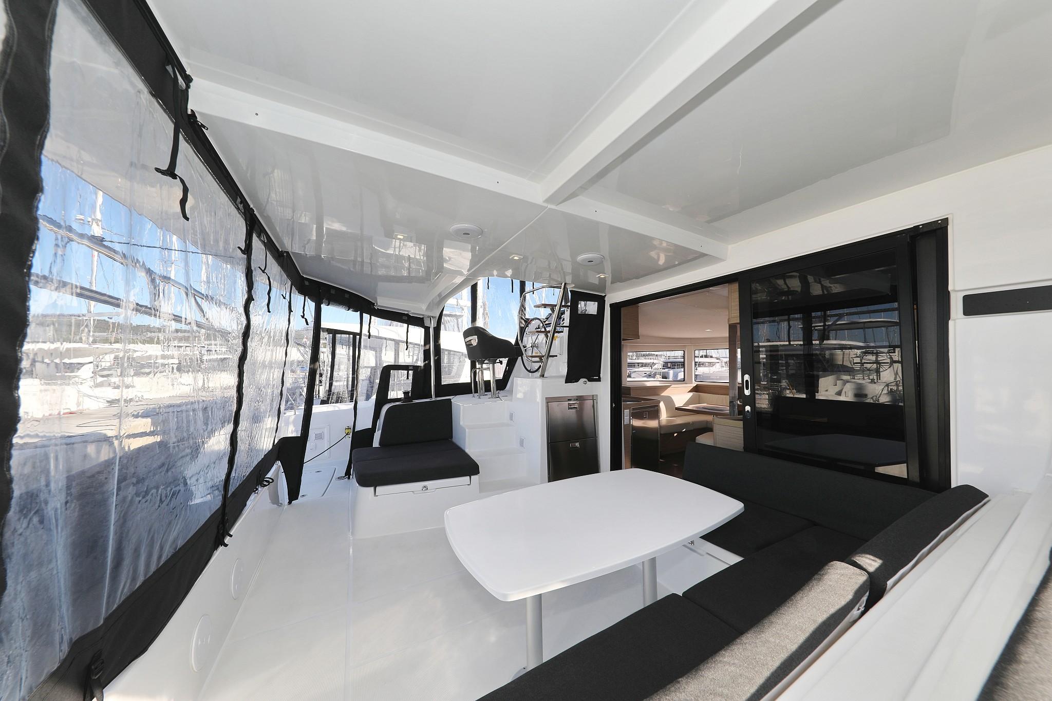 Lagoon 42 - 4 + 2 cab., picture 4