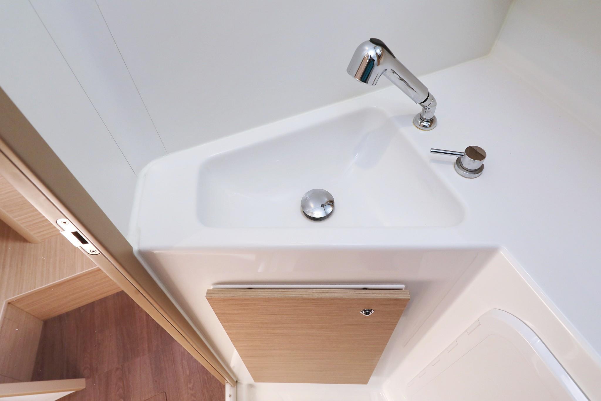 Lagoon 42 - 4 + 2 cab., picture 32