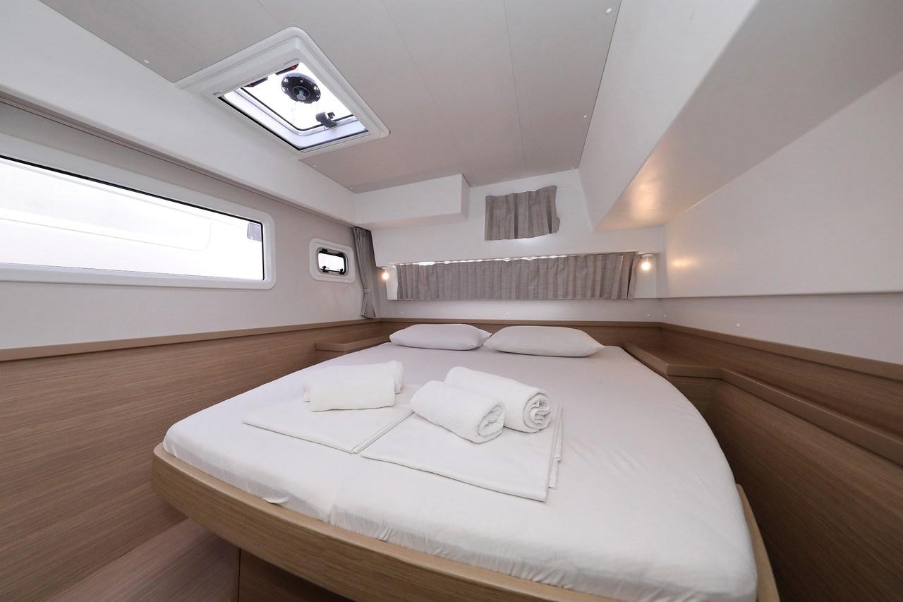 Lagoon 42 - 4 + 2 cab., picture 25