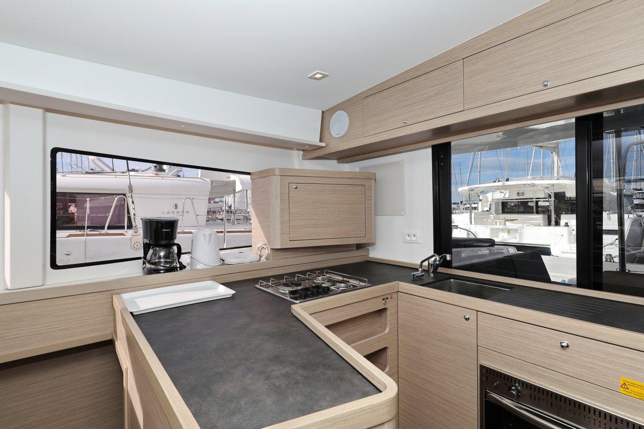 Lagoon 42 - 4 + 2 cab., picture 34