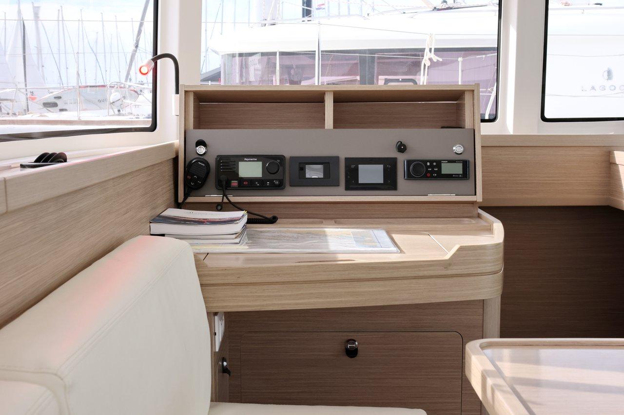 Lagoon 42 - 4 + 2 cab., picture 24