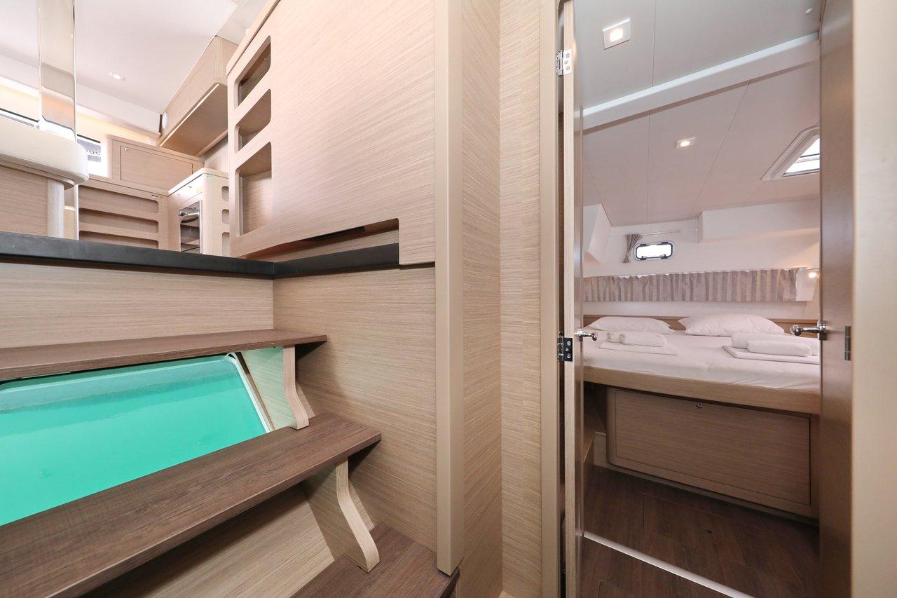 Lagoon 42 - 4 + 2 cab., picture 40