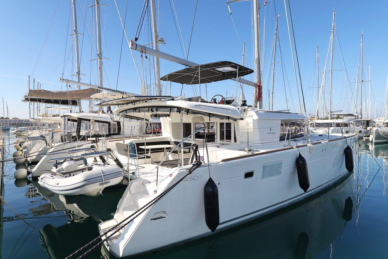 Lagoon 450 F - 4 + 2 cab., picture 1