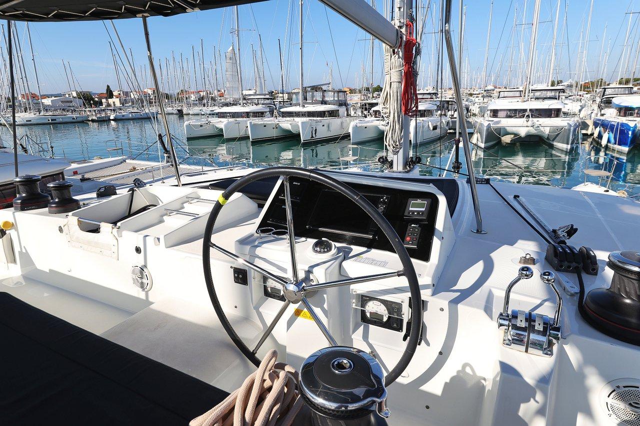 Lagoon 450 F - 4 + 2 cab., picture 12