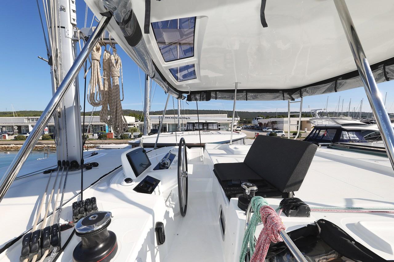 Lagoon 46 - 4 + 2 cab., picture 7