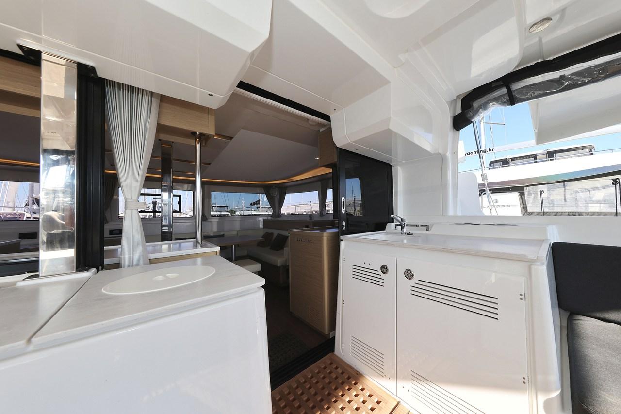 Lagoon 46 - 4 + 2 cab., picture 12