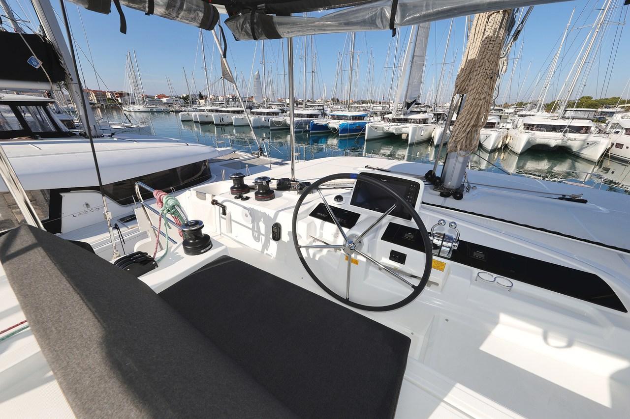 Lagoon 46 - 4 + 2 cab., picture 8