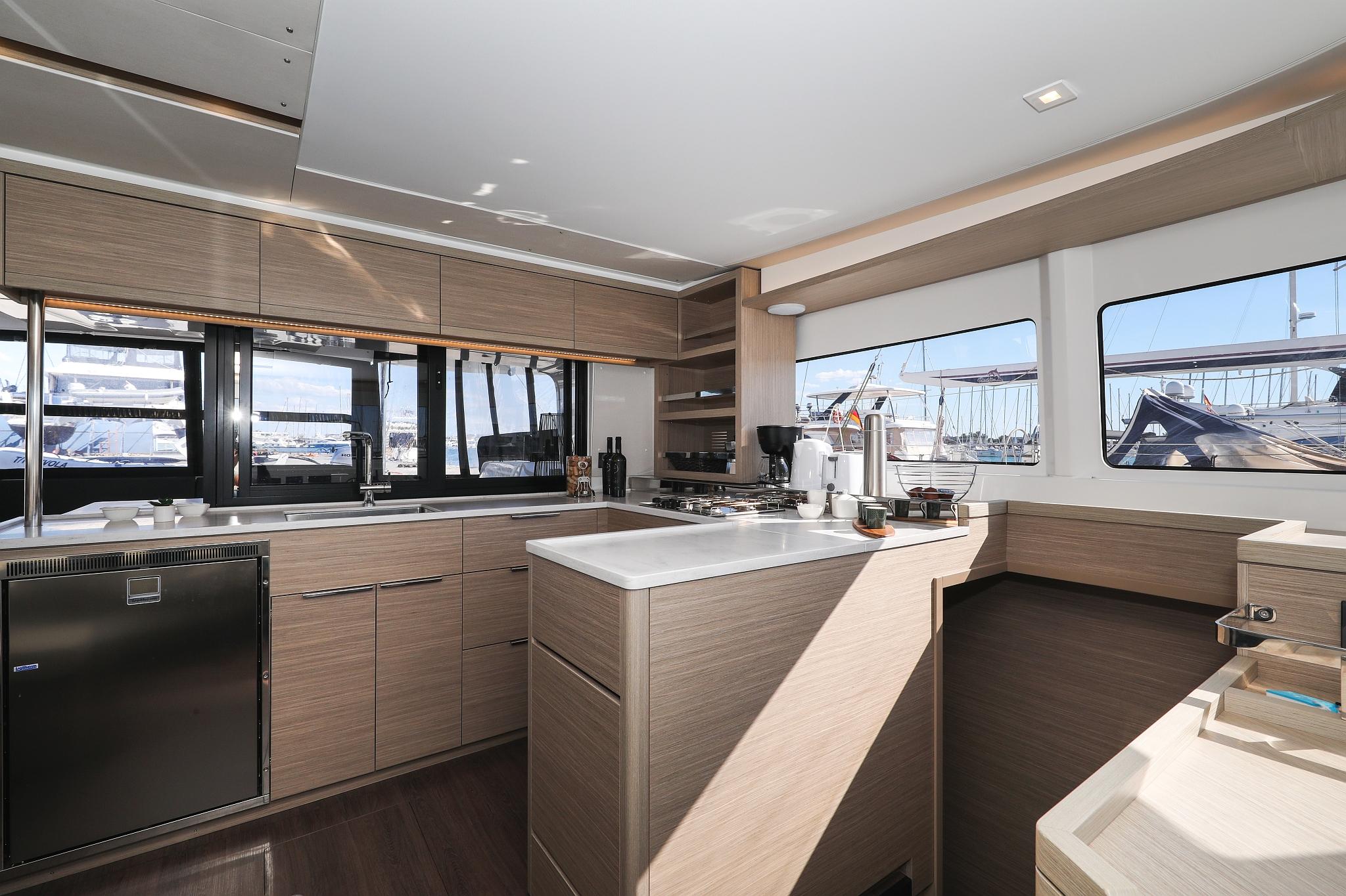 Lagoon 46 - 4 + 2 cab., picture 27