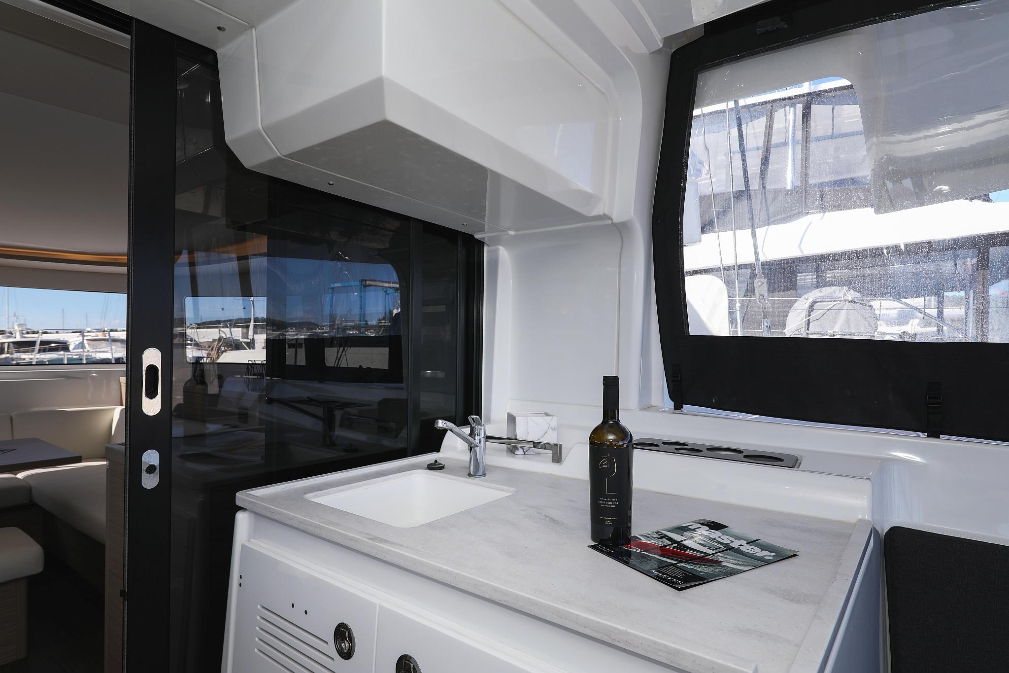 Lagoon 46 - 4 + 2 cab., picture 10