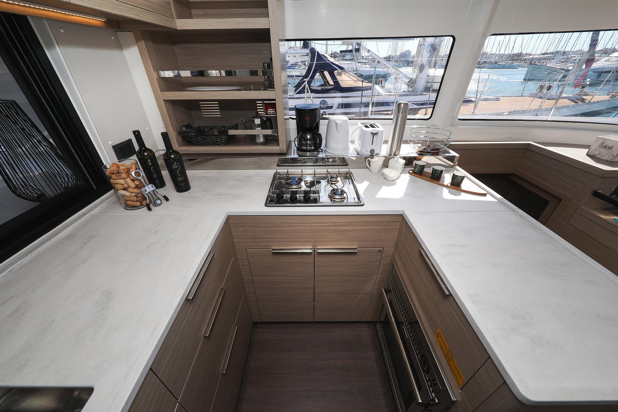 Lagoon 46 - 4 + 2 cab., picture 40