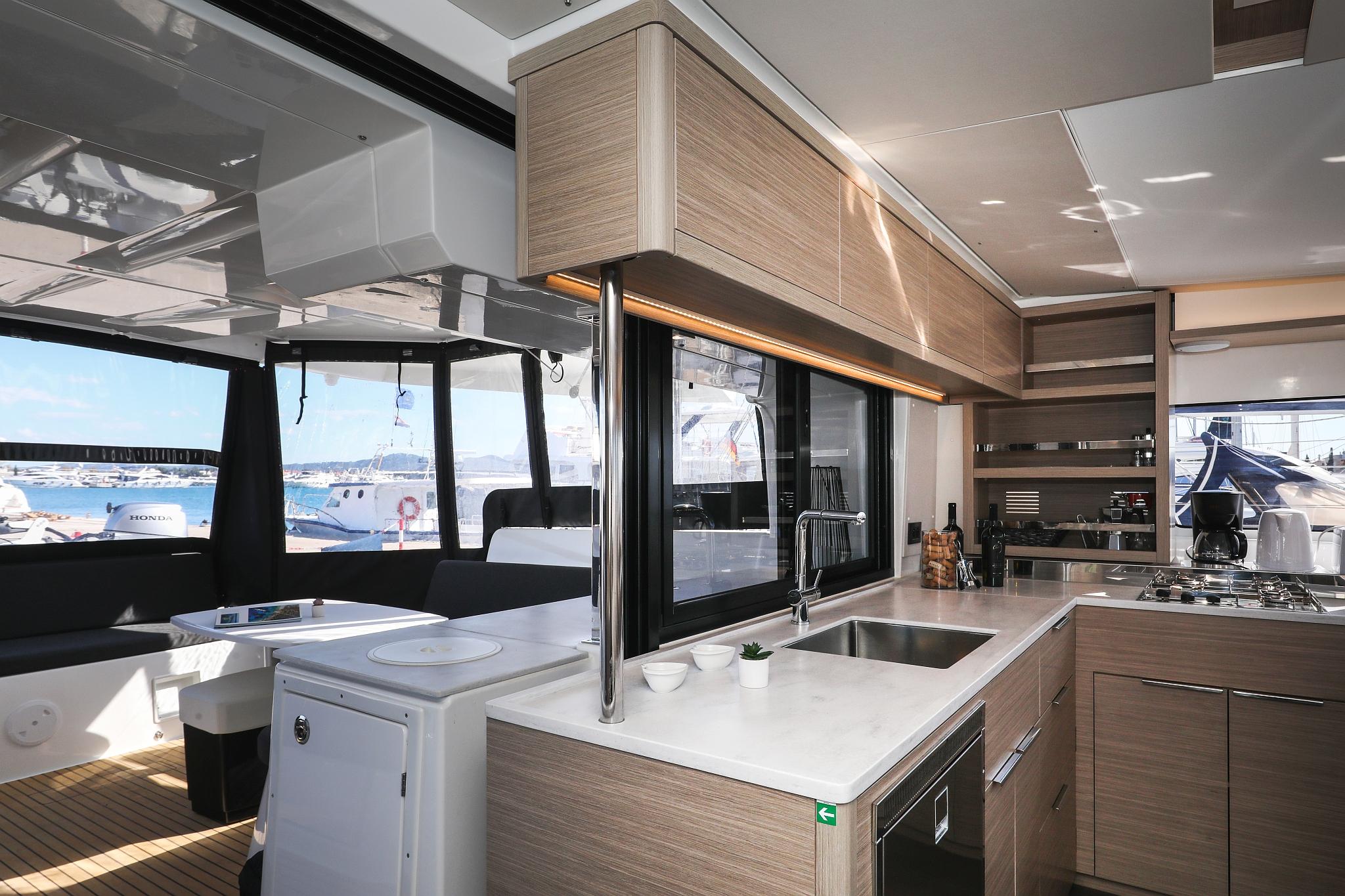 Lagoon 46 - 4 + 2 cab., picture 25