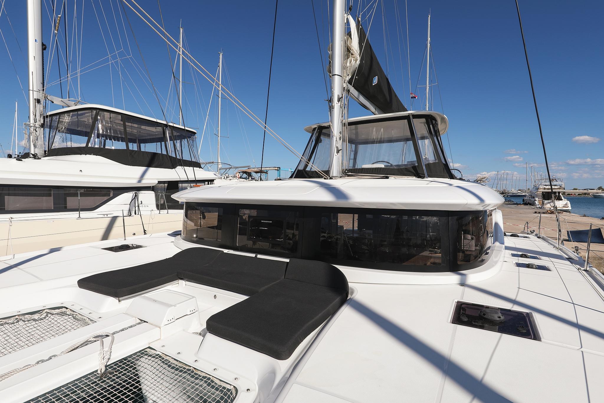 Lagoon 46 - 4 + 2 cab., picture 3