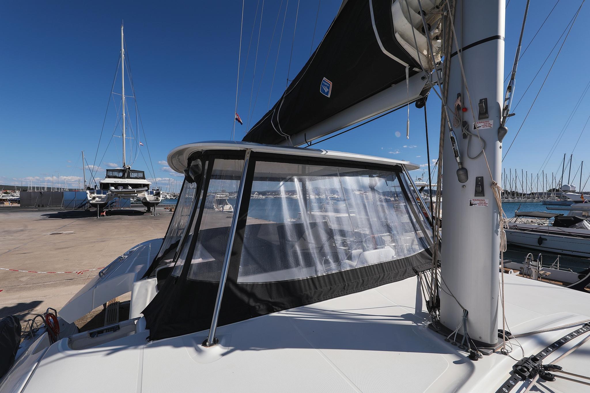 Lagoon 46 - 4 + 2 cab., picture 4