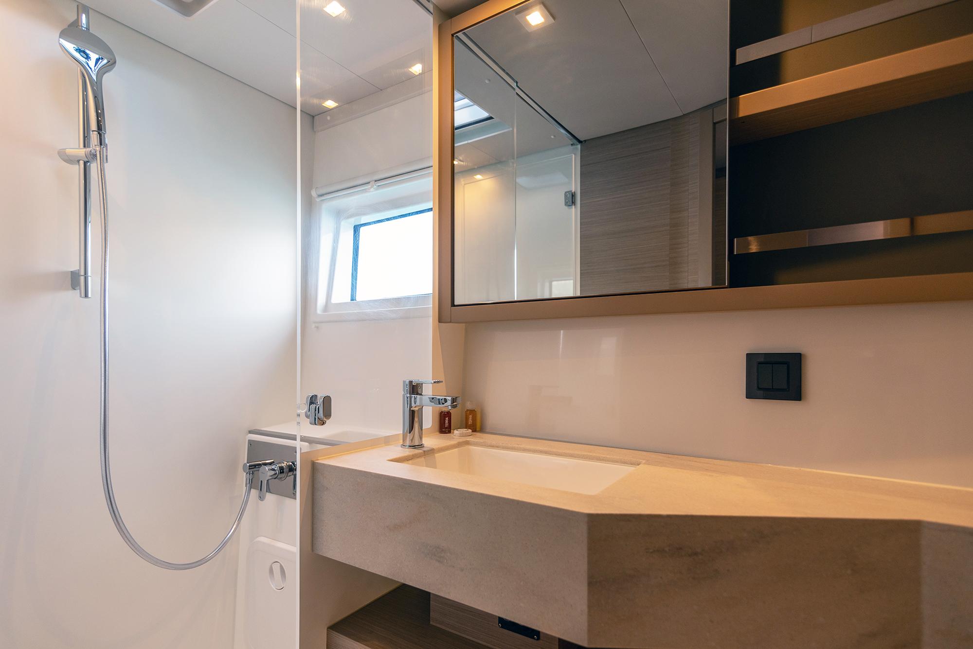 Lagoon 46 - 4 + 1 cab., picture 9