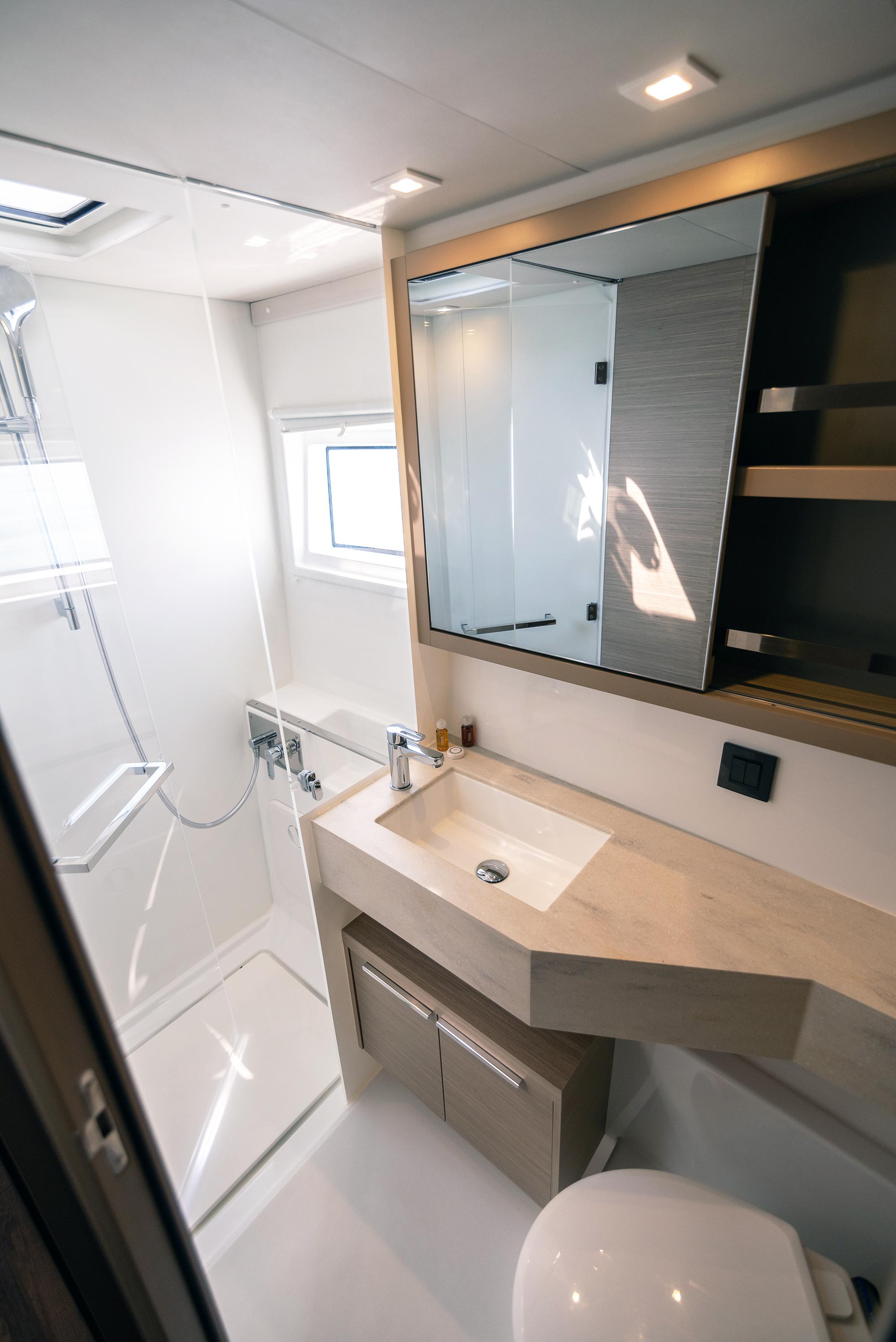 Lagoon 46 - 4 + 1 cab., picture 5