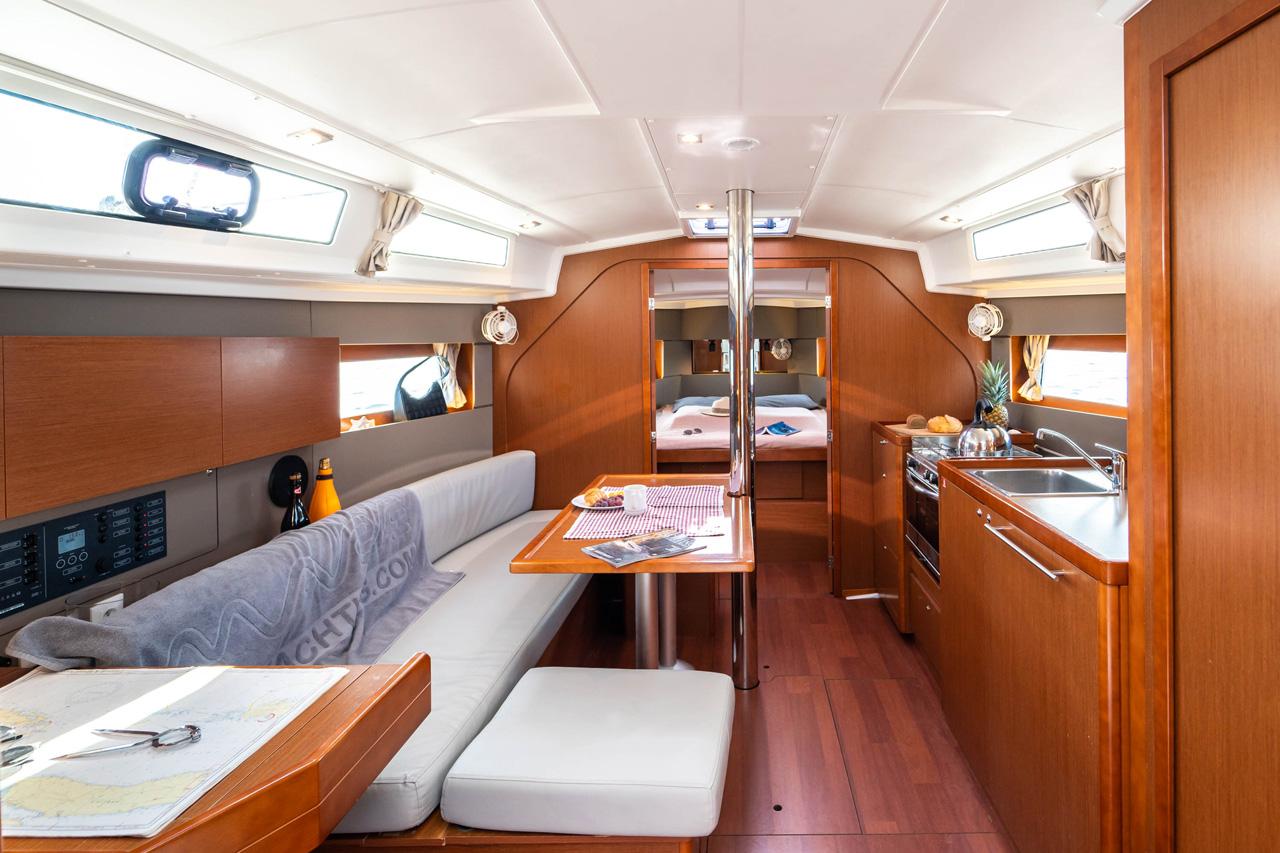 Oceanis 38 - 3 cab., picture 13