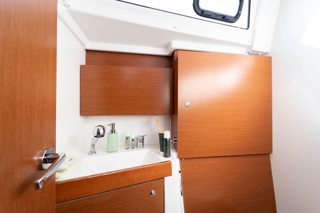 Oceanis 38 - 3 cab., picture 19