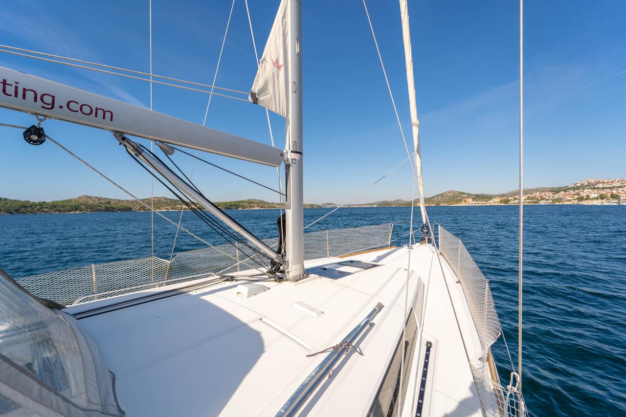 Oceanis 38 - 3 cab., picture 9