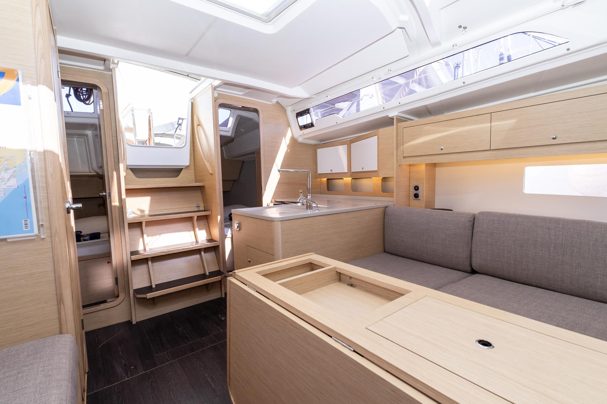 Dufour 37 - 3 cab., picture 18