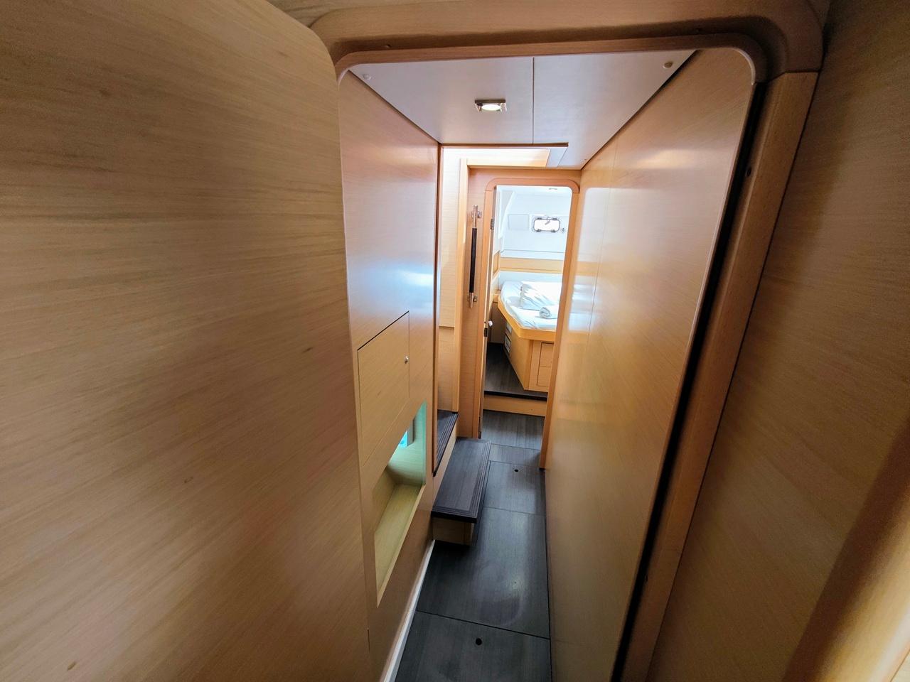 Lagoon 400 S2 - 4 + 2 cab., picture 21