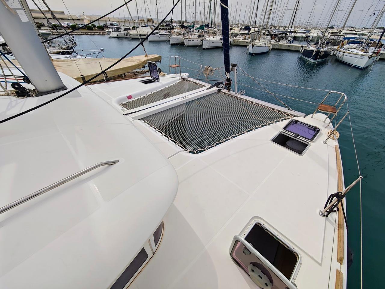 Lagoon 400 S2 - 4 + 2 cab., picture 6