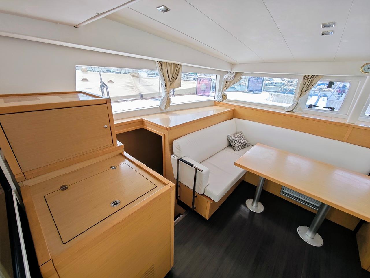 Lagoon 400 S2 - 4 + 2 cab., picture 11