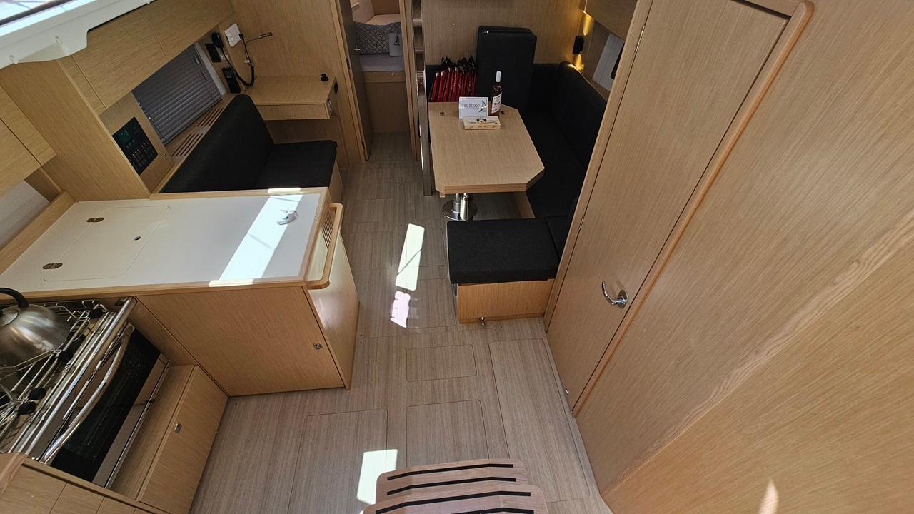 Bavaria C38, picture 15