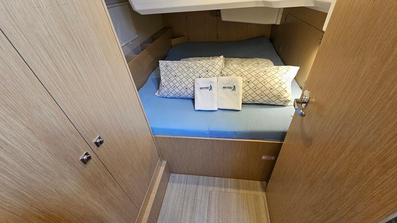 Bavaria C38, picture 28