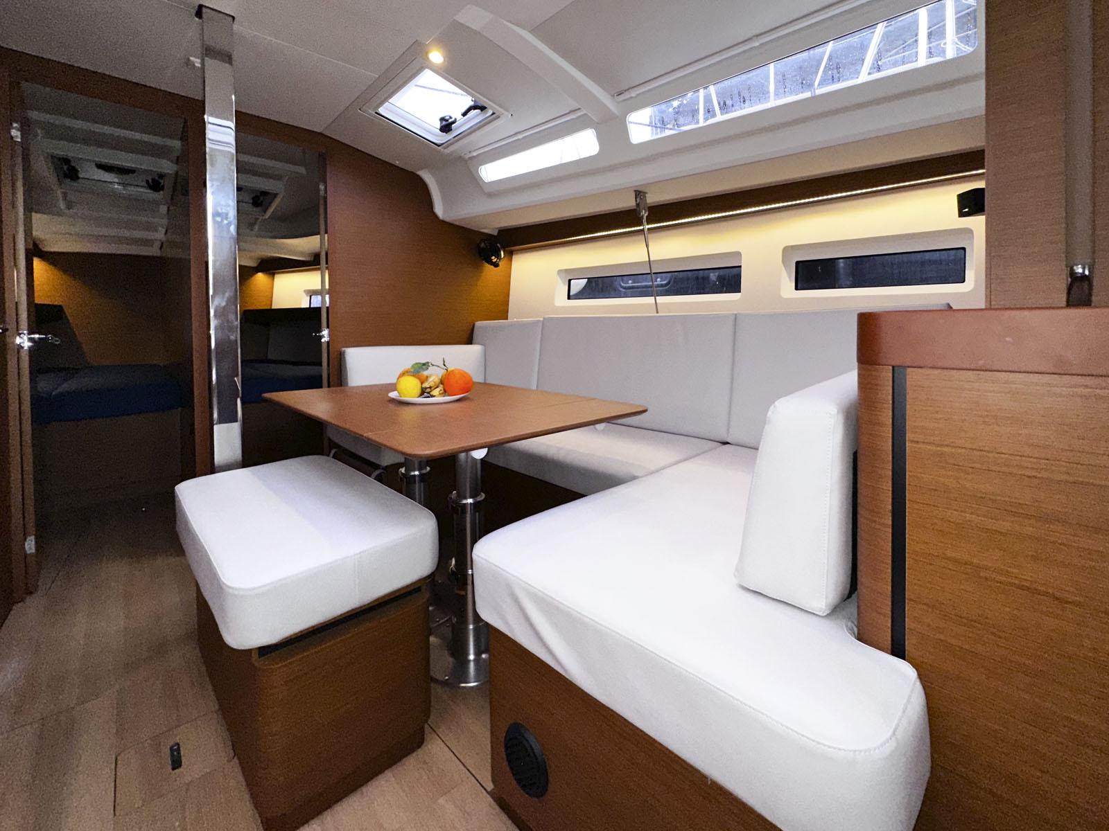 Sun Odyssey 440 - 4 cab., picture 13