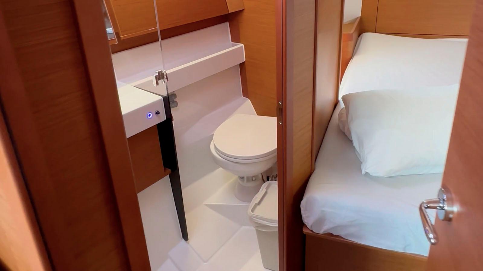 Sun Odyssey 410 - 3 cab., picture 22