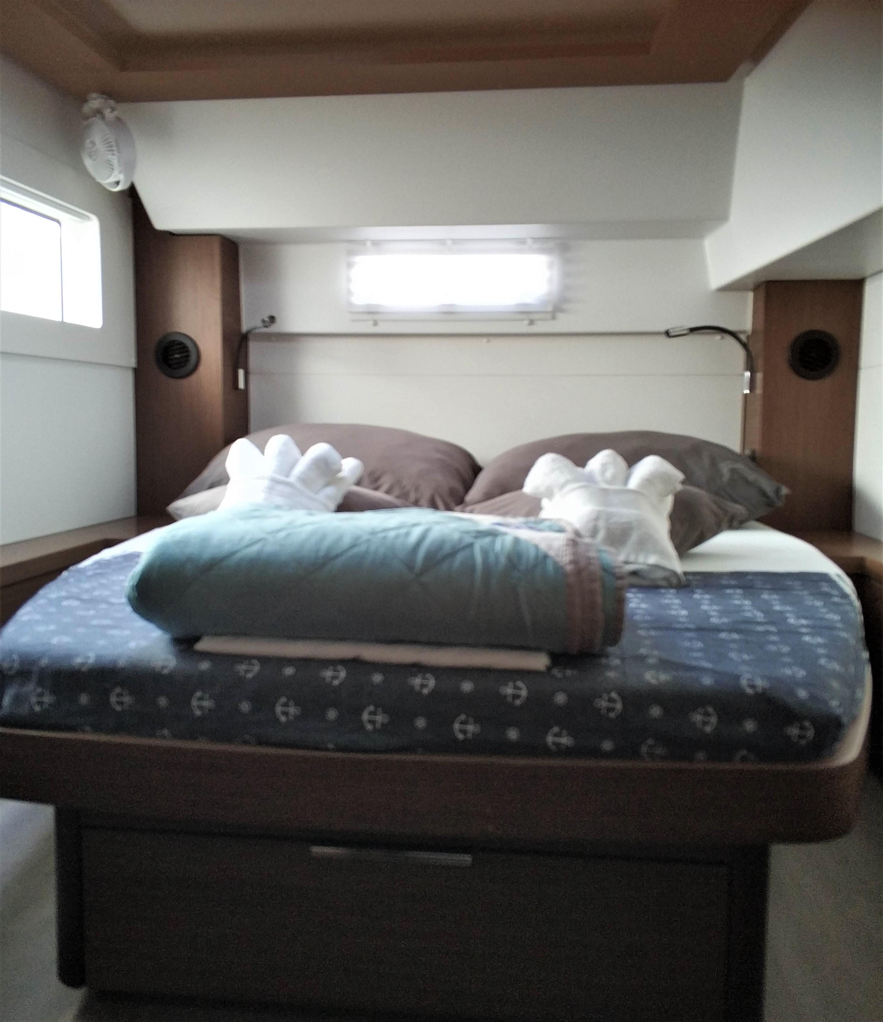 Lagoon 46 - 4 + 1 cab., picture 3