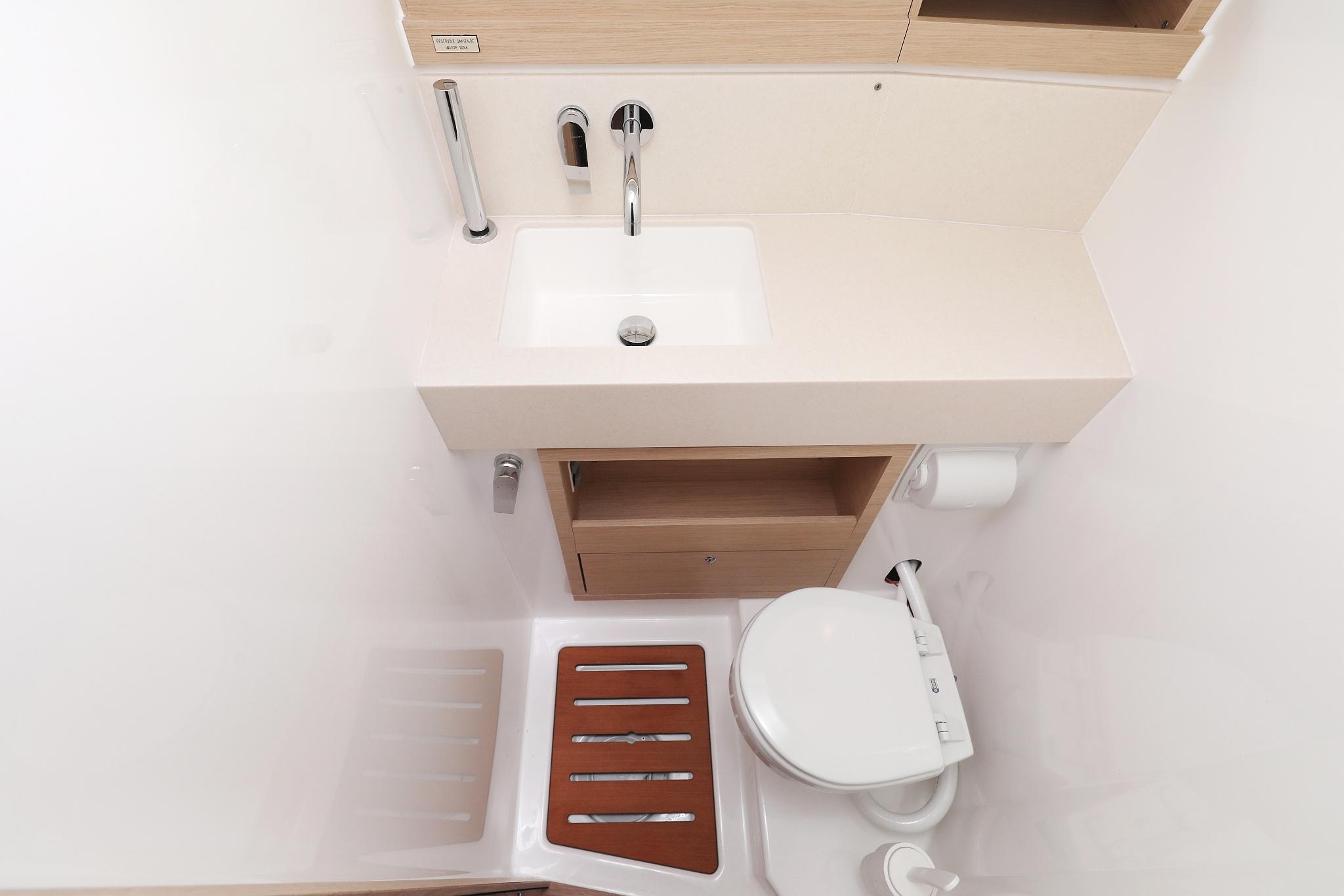 Dufour 470 - 4 cab., picture 34