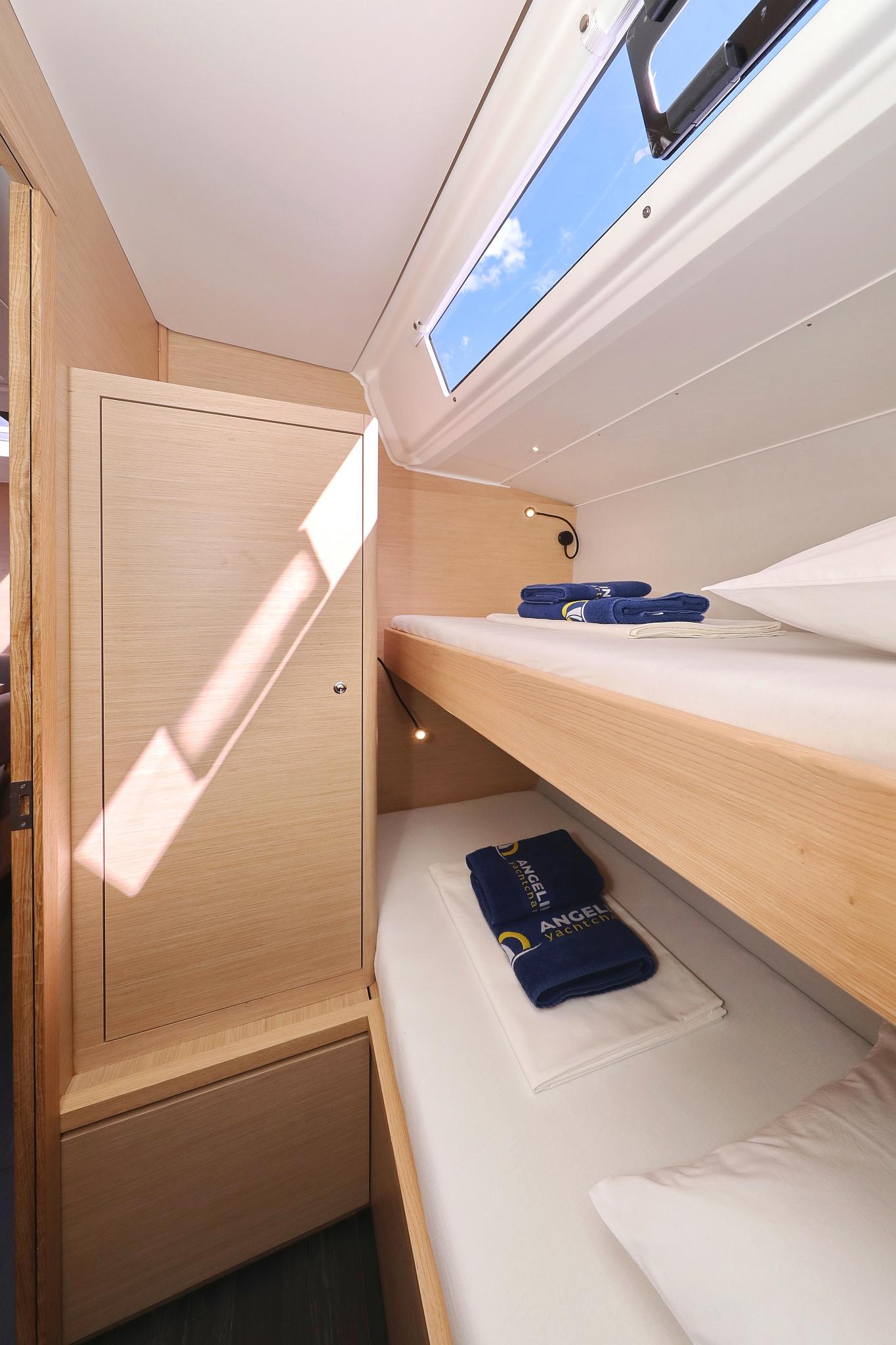 Dufour 470 - 5 cab., picture 29