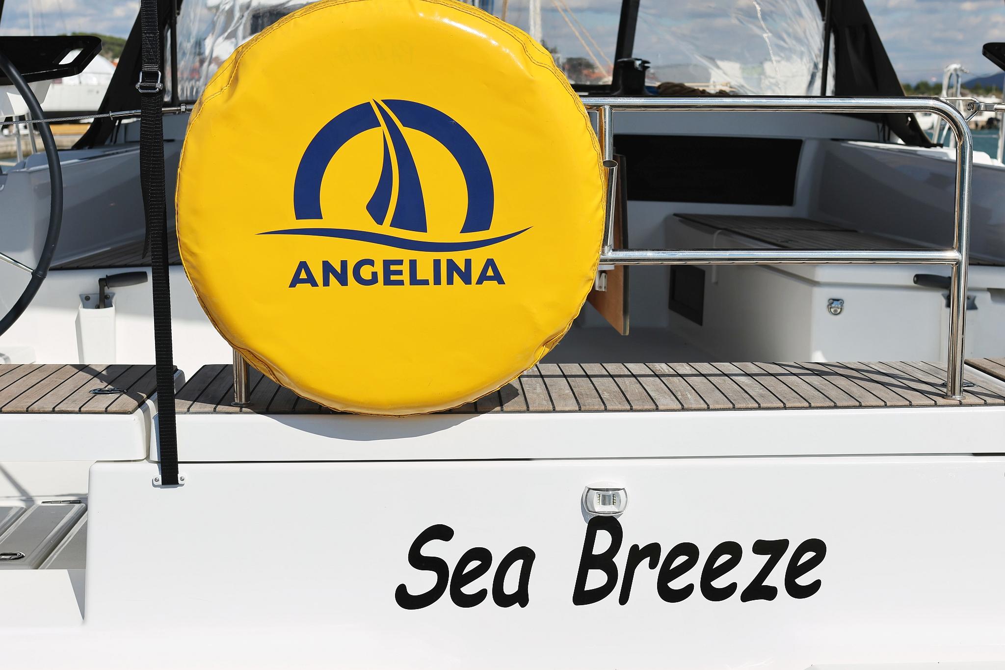 Dufour 470 - 5 cab., picture 50