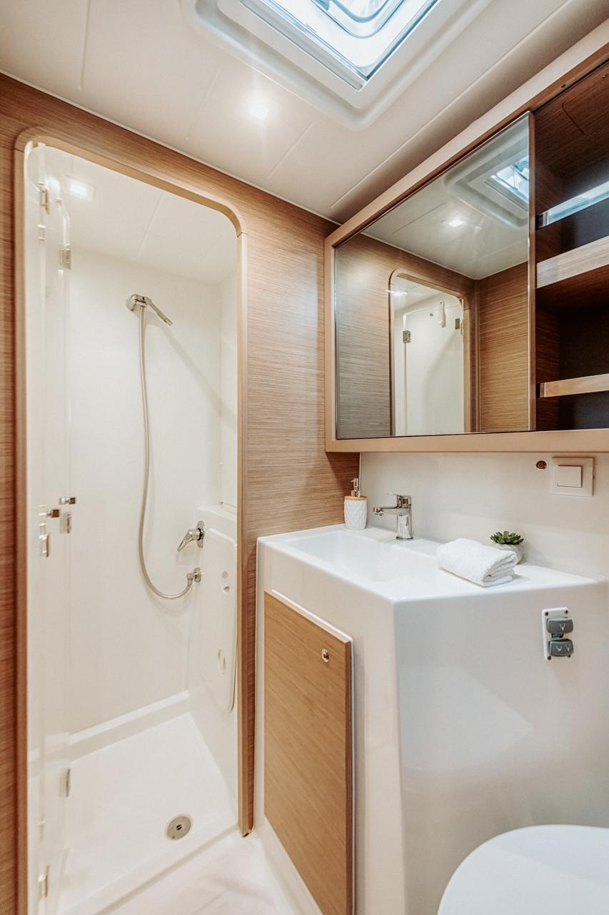 Lagoon 42 - 4 + 2 cab., picture 22