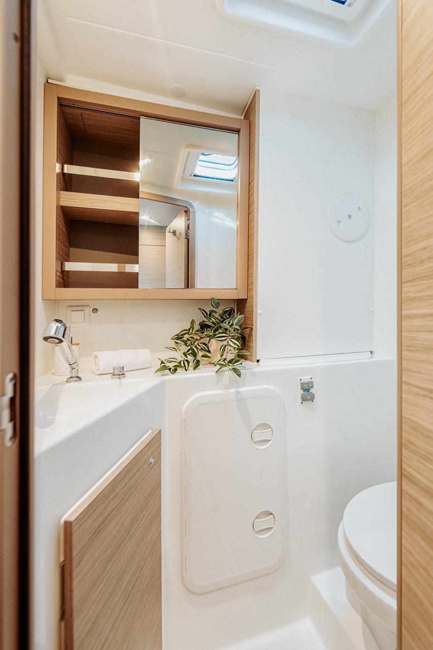 Lagoon 42 - 4 + 2 cab., picture 23