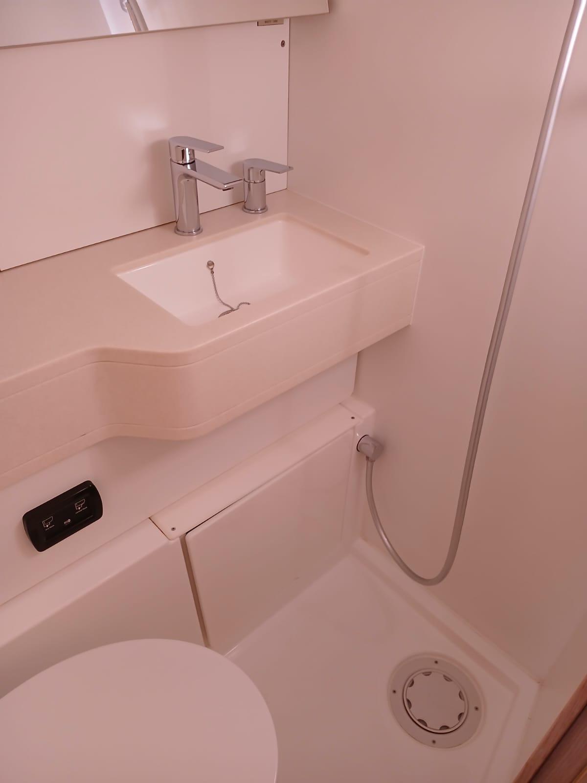 Dufour 44 - 4 cab, picture 36